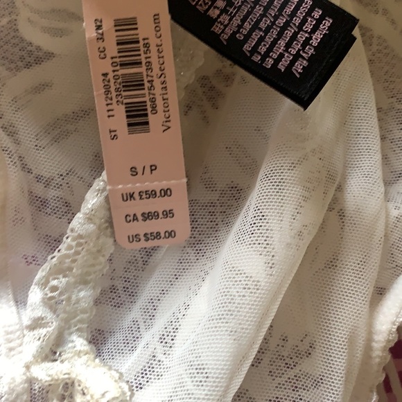 Victoria secret lace bodysuit NWT - Picture 4 of 4